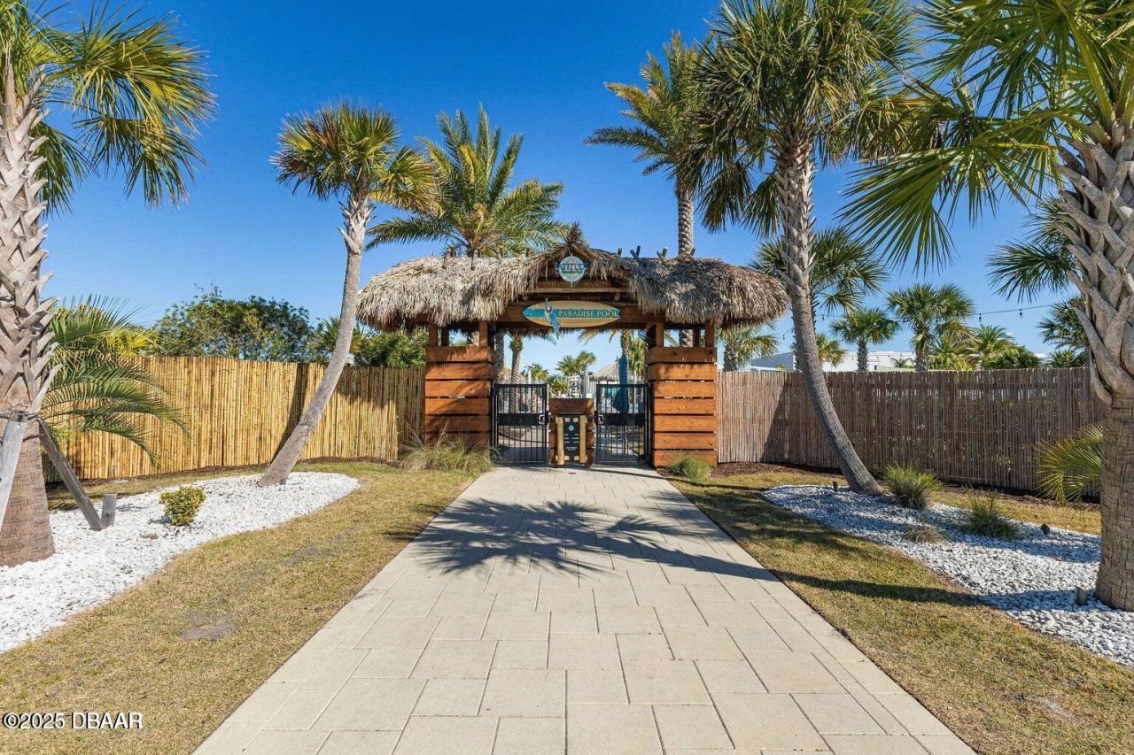 711 Attitude Avenue, Daytona Beach, FL 32124 Photo