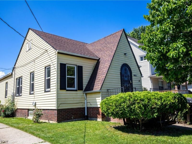 19508 Kildeer Avenue, Cleveland, OH 44119 Photo 2