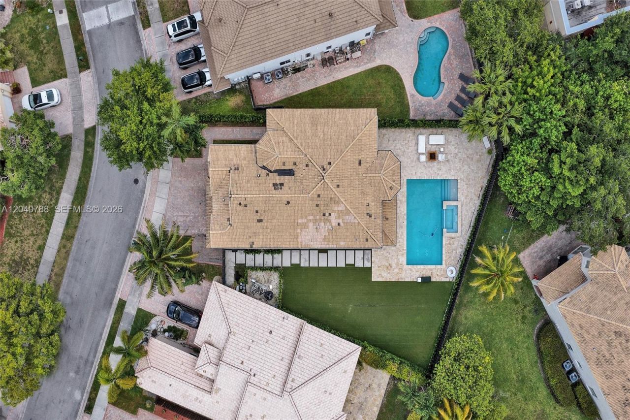 10762 NW 71st St , Doral, FL 33178 Photo