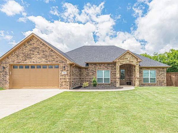 533 Limestone Circle, Mabank, TX 75147