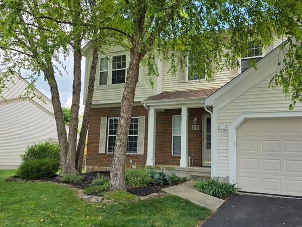 1719 Royal Oak Drive , Lewis Center, OH 43035