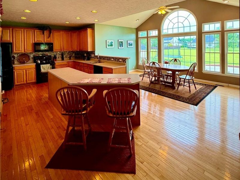 37663 Stoney Lake Drive, North Ridgeville, OH 44039 Photo 14