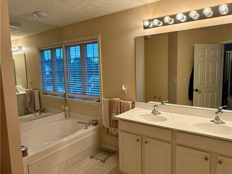 37663 Stoney Lake Drive, North Ridgeville, OH 44039 Photo 25