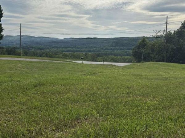 6 Dartsmouth College Highway, Haverhill, NH 03765
