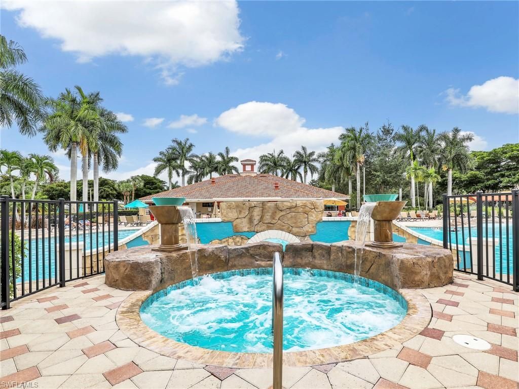 20040 Barletta Ln, Unit 326, Estero, FL 33928 Photo