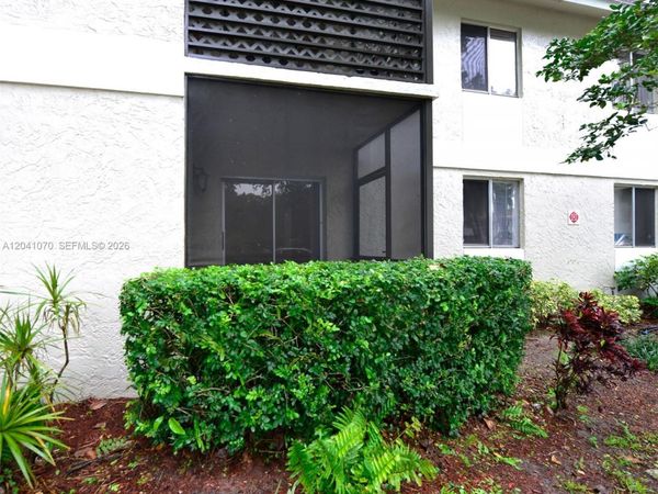 703 Gardens Dr , Unit 102, Pompano Beach, FL 33069