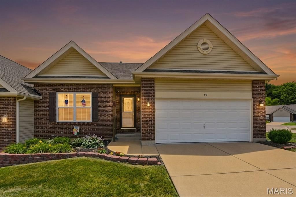 12 Parkville Lane, Festus, MO 63028 Main Photo