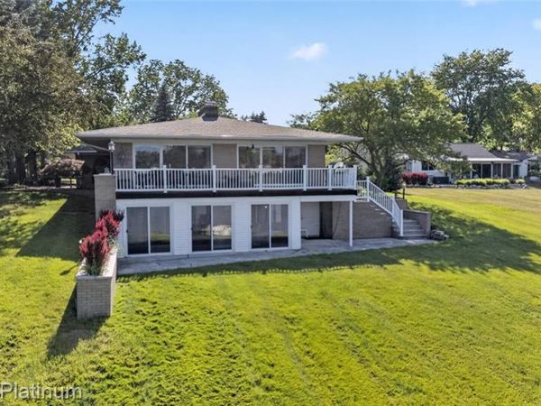 1223 Thurber Drive , Howell, MI 48843