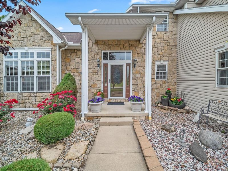 1506 Eagle Pass Drive, Marion, OH 43302 Photo 6