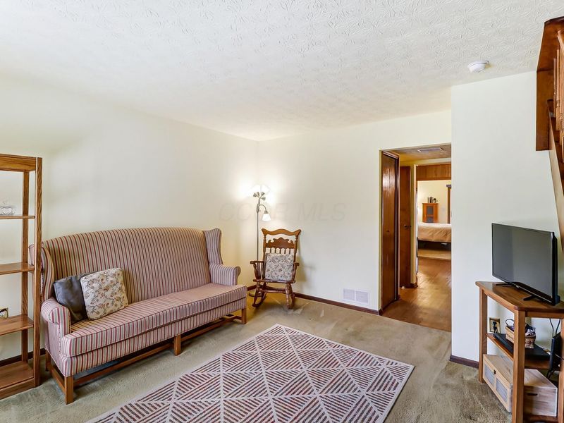 5680 Jousting Lane, Unit A, Columbus, OH 43231 Photo 10