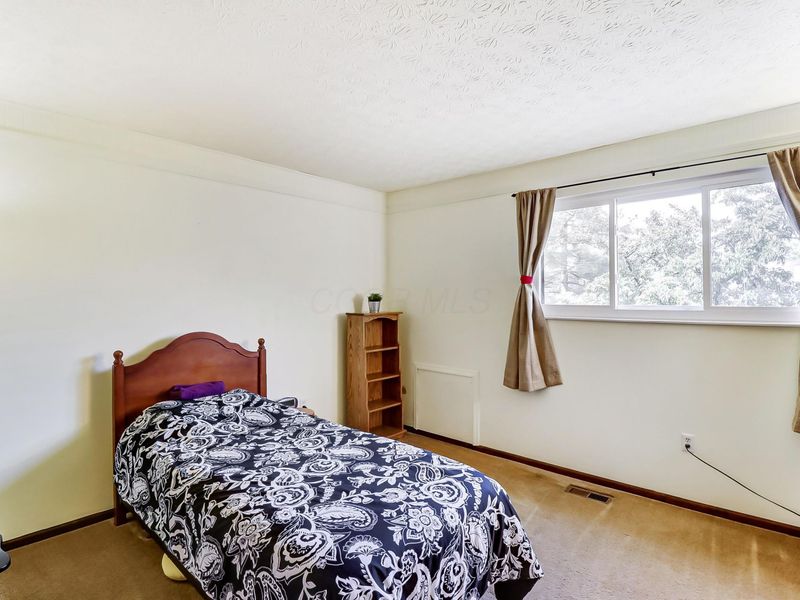 5680 Jousting Lane, Unit A, Columbus, OH 43231 Photo 22