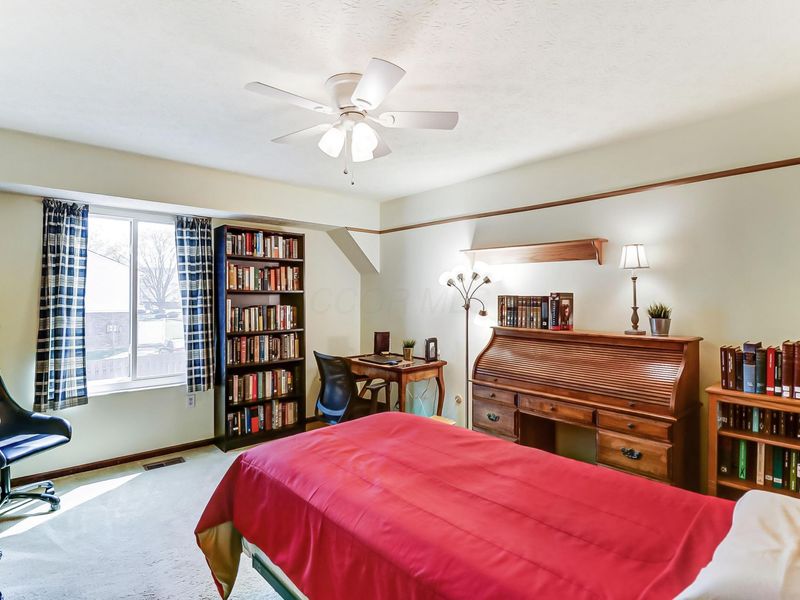 5680 Jousting Lane, Unit A, Columbus, OH 43231 Photo 25