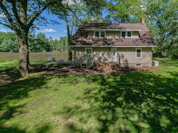 5321 320th Street , Hillsdale, IL 61257