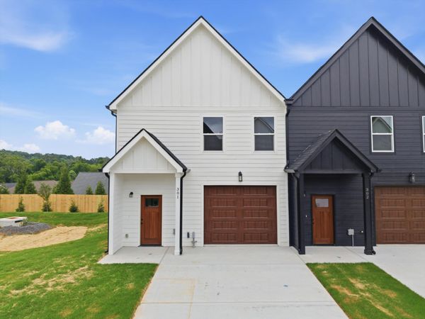 3696 Michigan Avenue Road, Cleveland, TN 37323