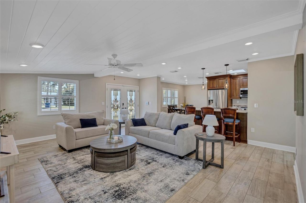 302 S Mayo Street, Crystal Beach, FL 34681 Photo