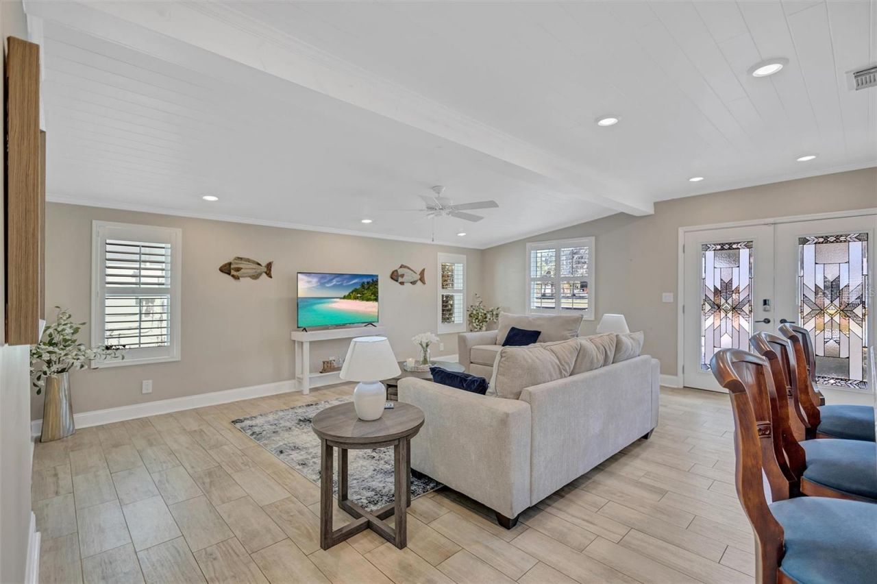 302 S Mayo Street, Crystal Beach, FL 34681 Photo