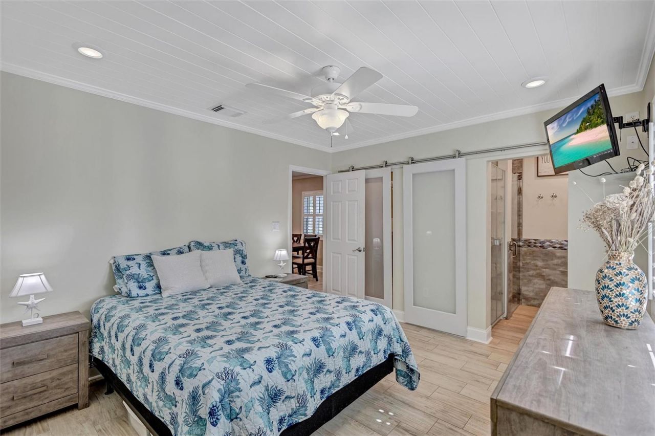302 S Mayo Street, Crystal Beach, FL 34681 Photo