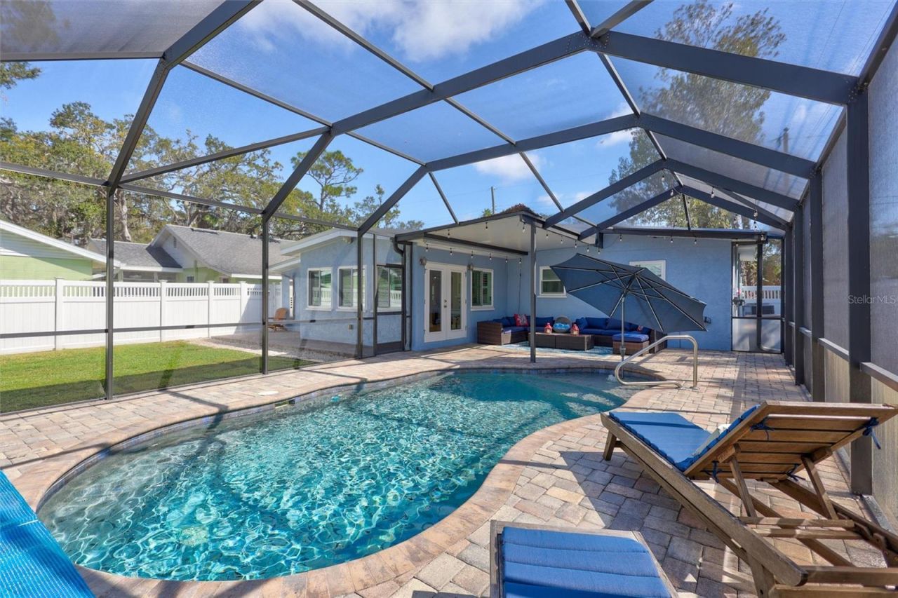 302 S Mayo Street, Crystal Beach, FL 34681 Photo