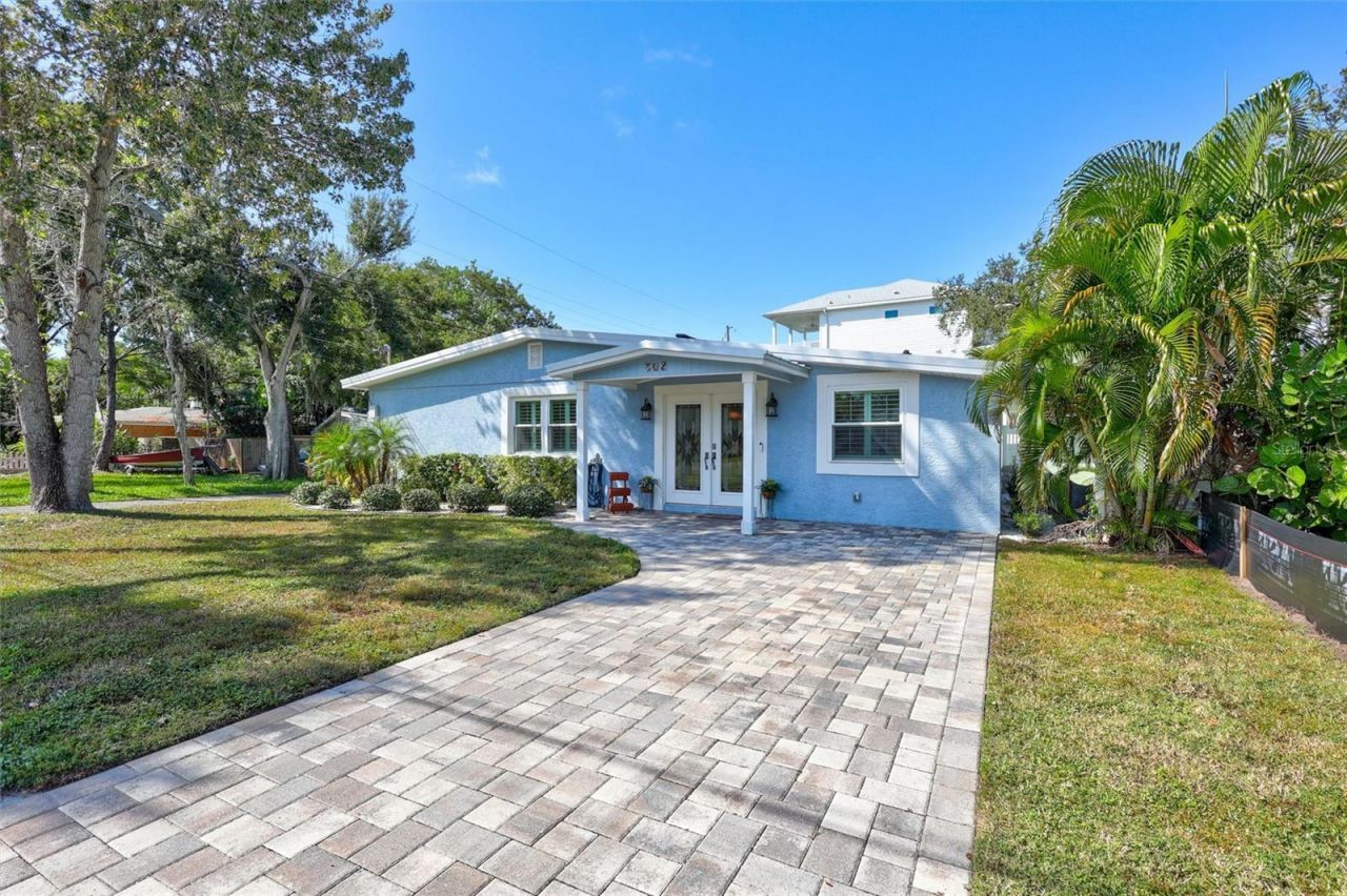 302 S Mayo Street, Crystal Beach, FL 34681 Photo