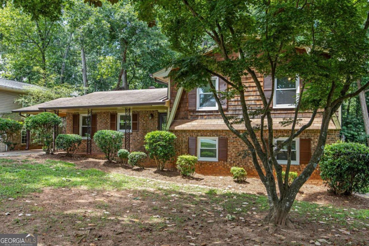3894 Maplewood Drive, Decatur, GA 30035 Main Photo