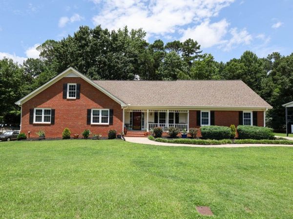 3535 Parkwood Hills Court, Snellville, GA 30078