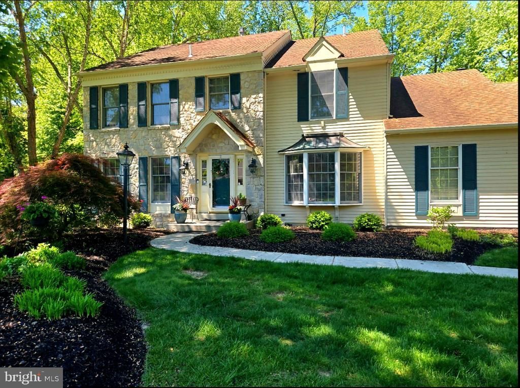 203 S ESTHER LANE, YARDLEY, PA 19067