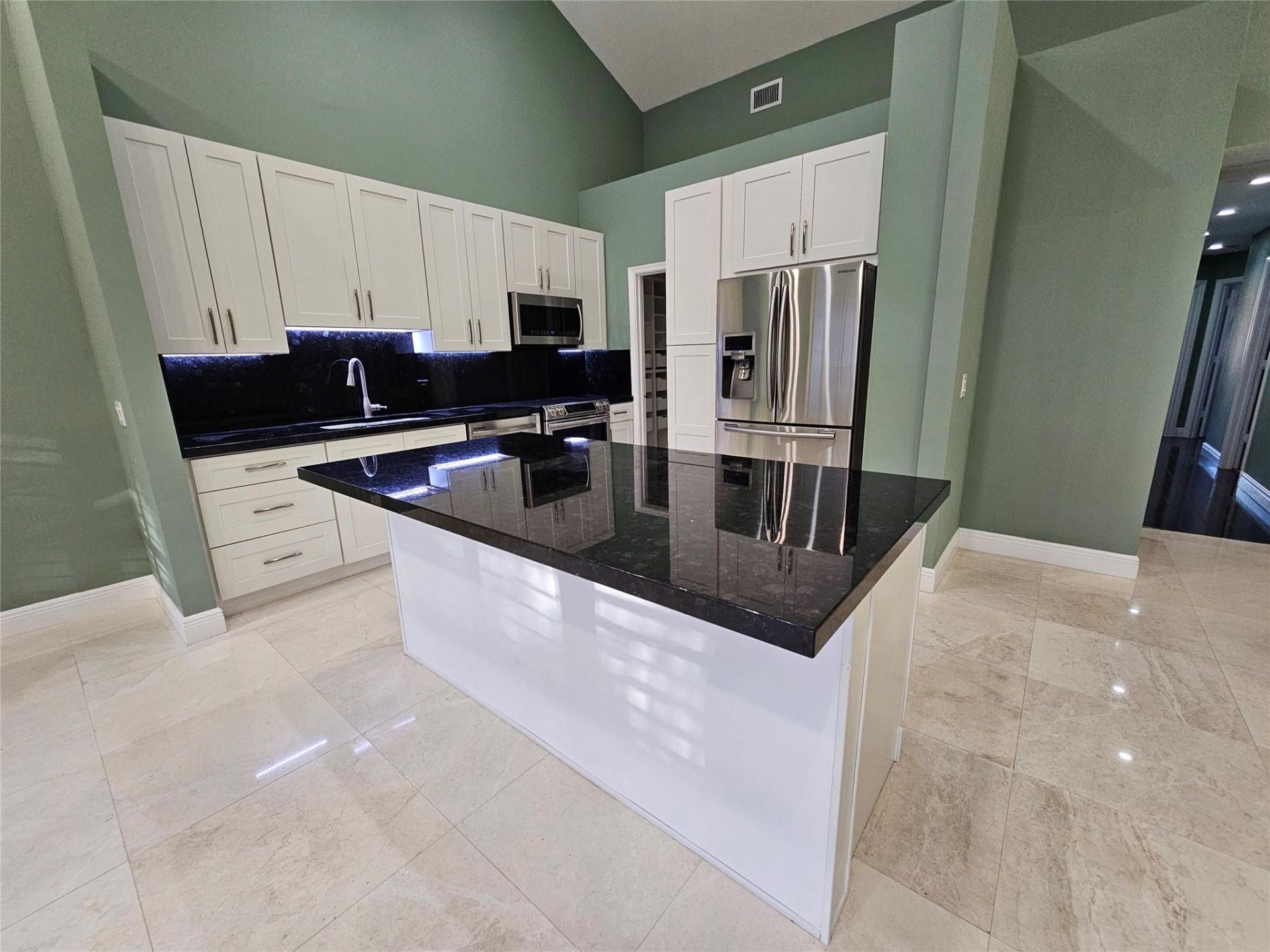 5770 Coach House Circle, Unit F, Boca Raton, FL 33486 Photo