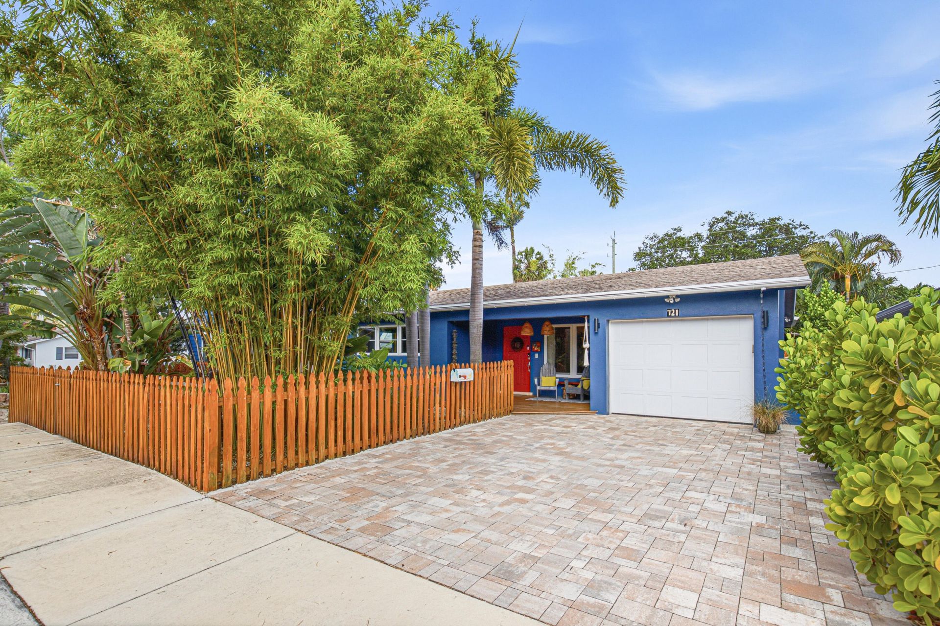 721 N Lakeside Drive, Lake Worth Beach, FL 33460 Photo