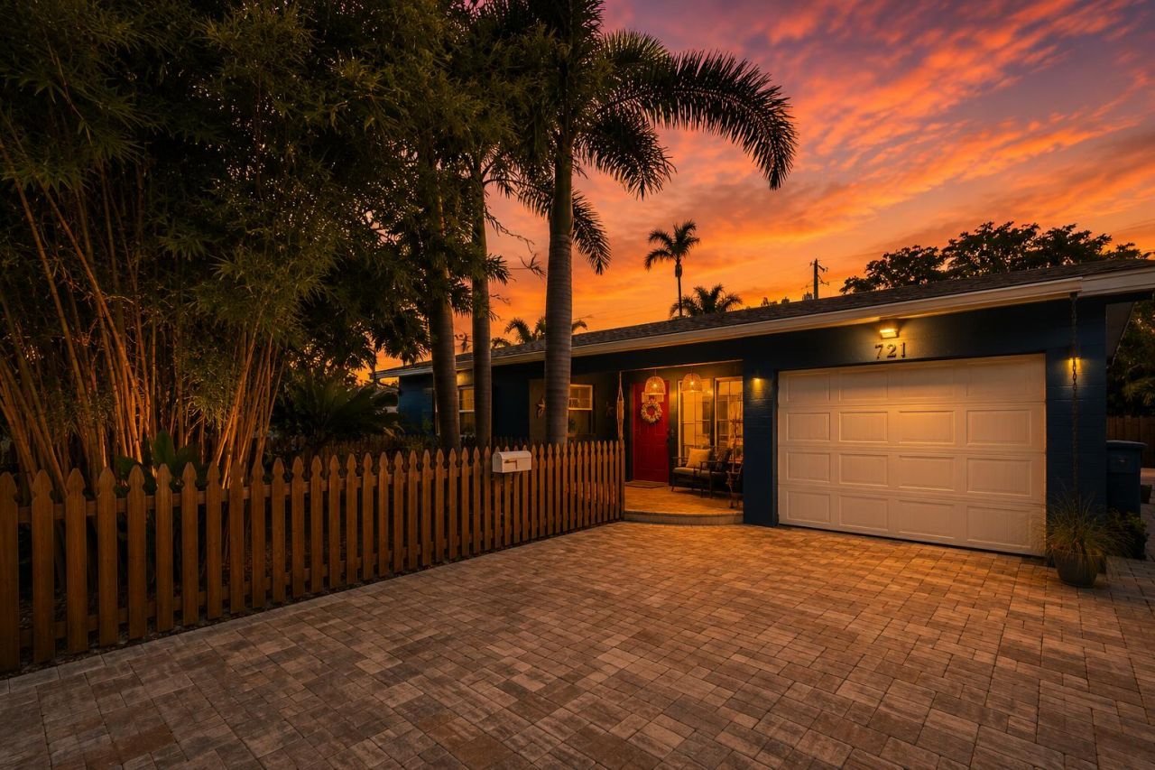 721 N Lakeside Drive, Lake Worth Beach, FL 33460 Photo