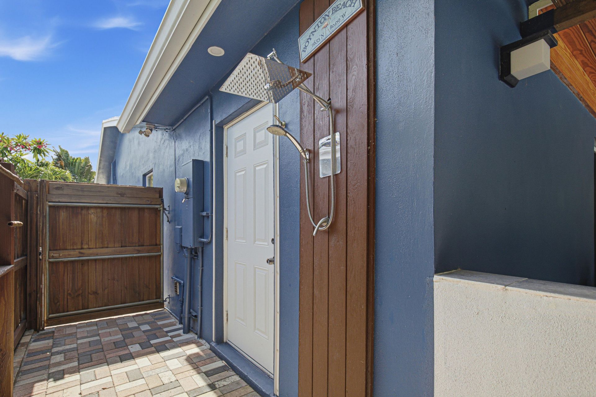 721 N Lakeside Drive, Lake Worth Beach, FL 33460 Photo
