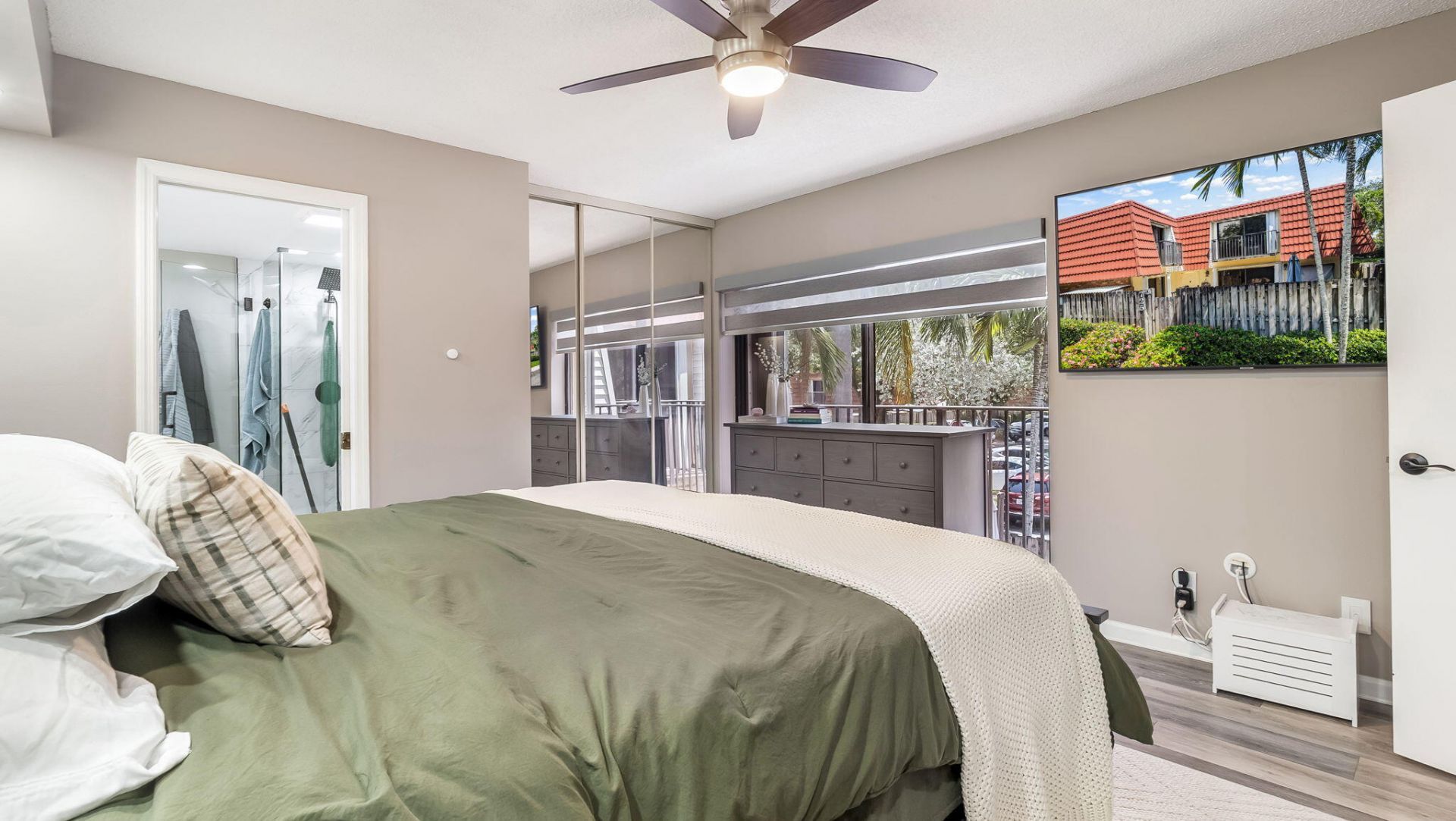 725 NW 99th Circle, Plantation, FL 33324 Photo