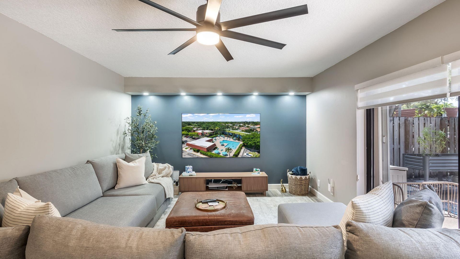 725 NW 99th Circle, Plantation, FL 33324 Photo