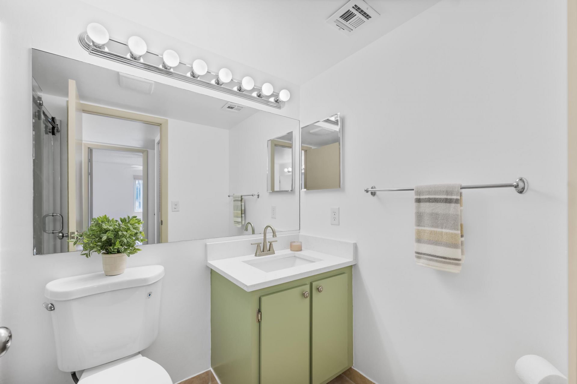 313 Pine Ridge Circle, Unit C-2, Greenacres, FL 33463 Photo
