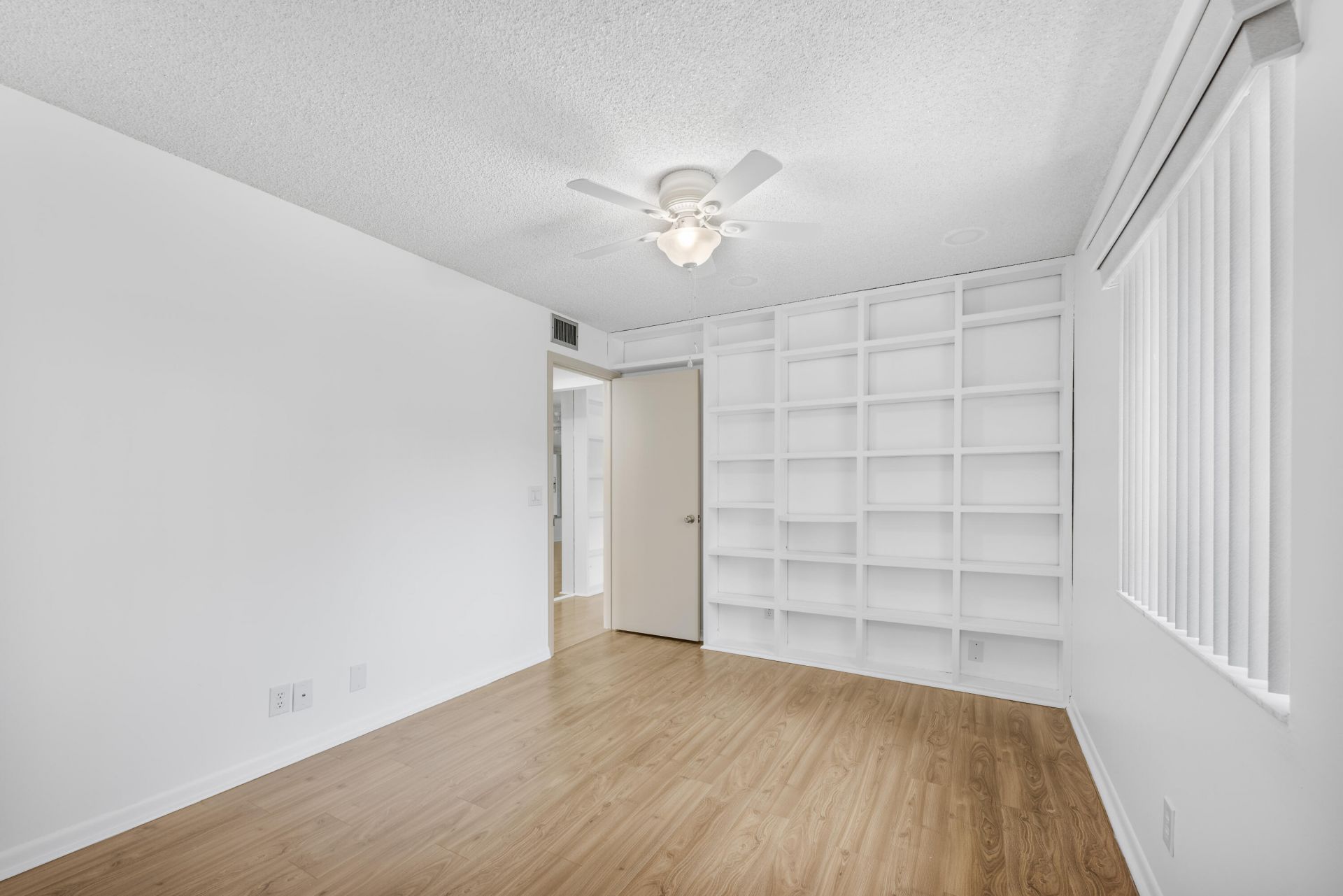 313 Pine Ridge Circle, Unit C-2, Greenacres, FL 33463 Photo