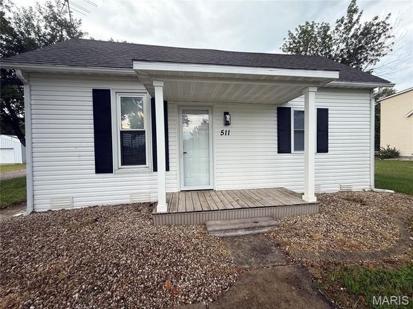 511 E BECKEMEYER Avenue, Beckemeyer, IL 62219