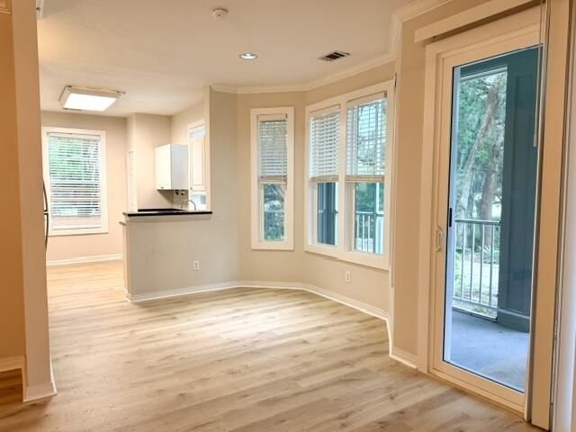 130 River Landing Drive Photo 9