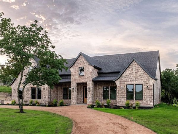1074 Preserve Street, Weatherford, TX 76085