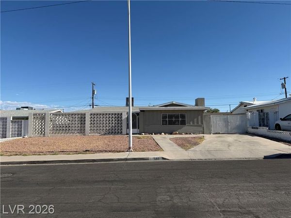 5213 Longridge Avenue , Las Vegas, NV 89146