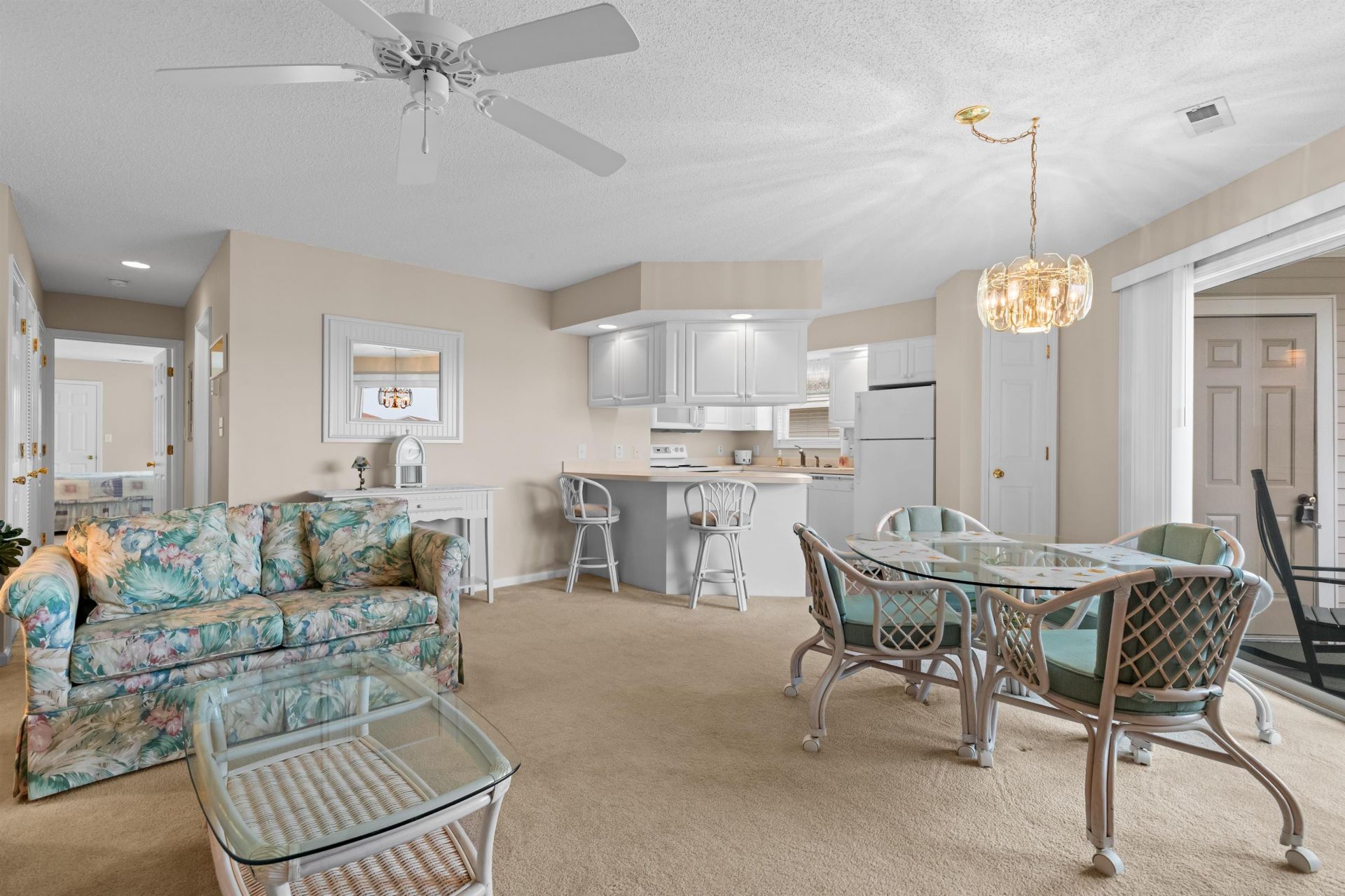 301 Shorehaven Dr. Photo 14