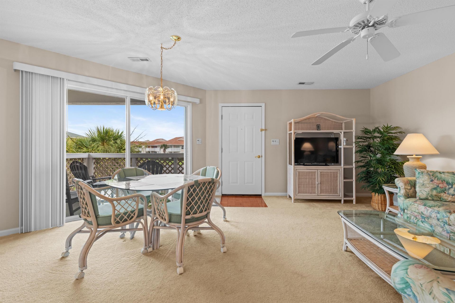 301 Shorehaven Dr. Photo 16