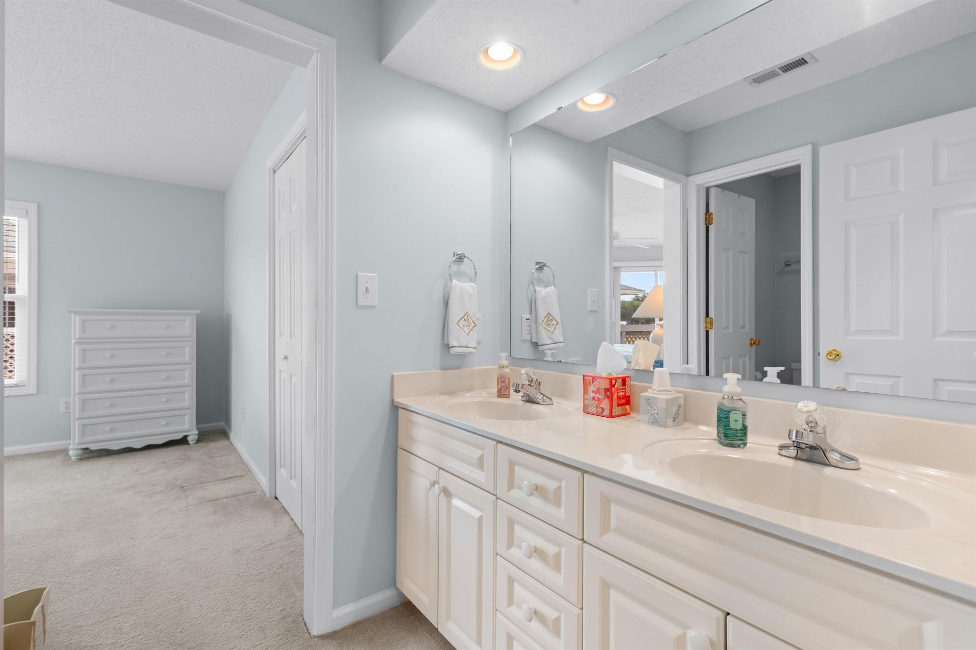 301 Shorehaven Dr. Photo 35