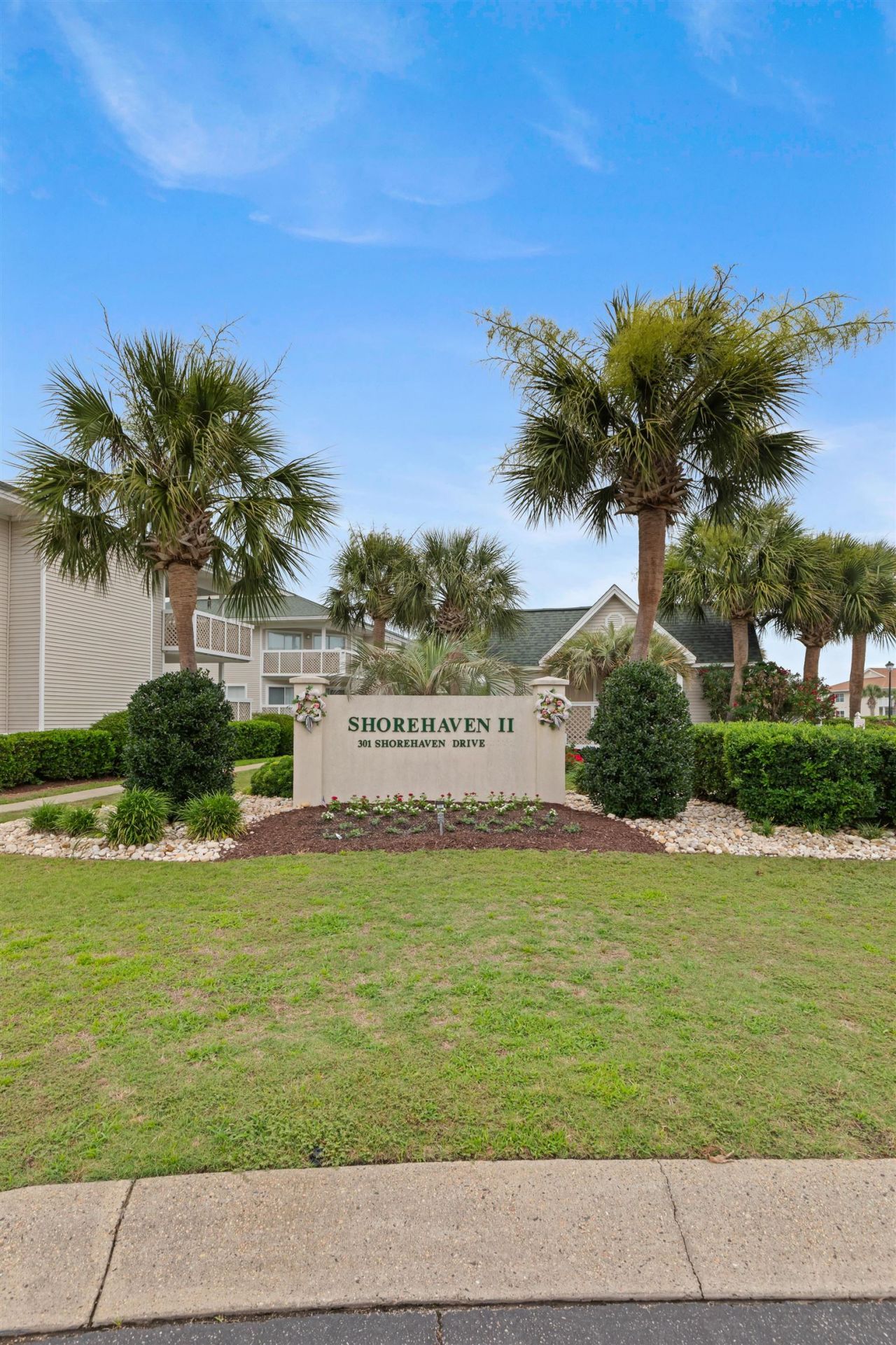 301 Shorehaven Dr. Photo 7