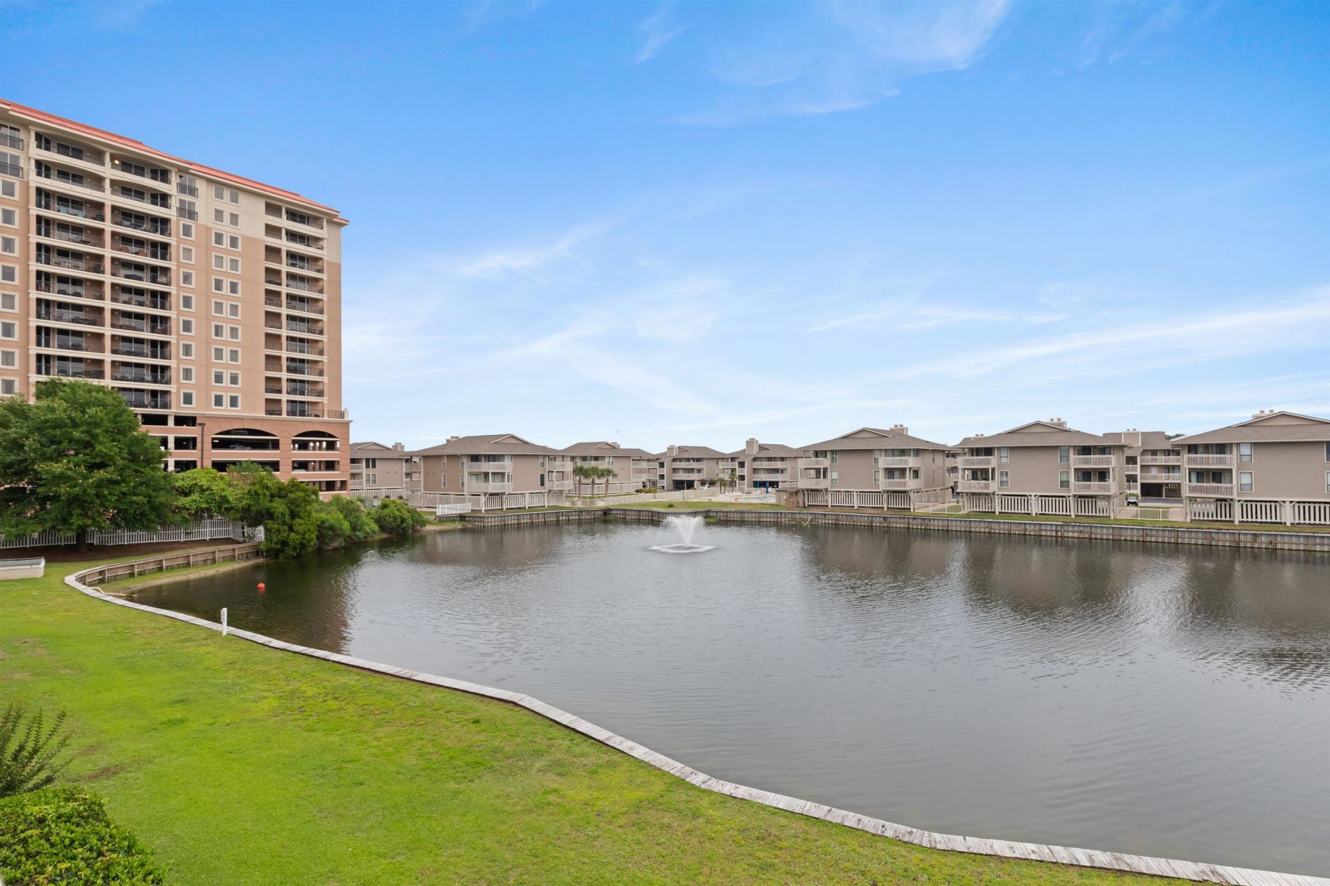 301 Shorehaven Dr. Photo 9