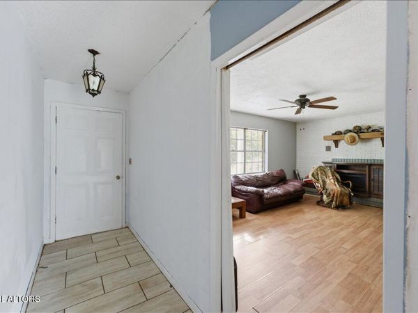 249 Old Cades Cove Rd, Townsend, TN 37882