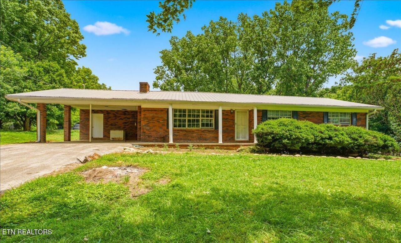 249 Old Cades Cove Rd, Townsend, TN 37882 Main Photo