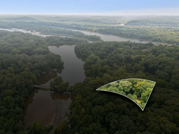 111 Mud Hill Rd , Dover, TN 37058