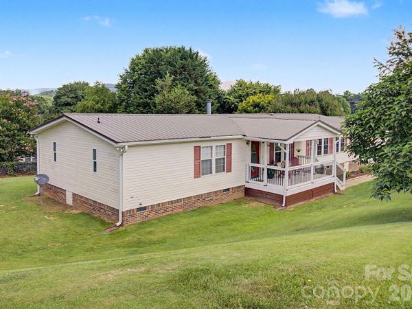 22 Sweet Briar Path Way, Hendersonville, NC 28792