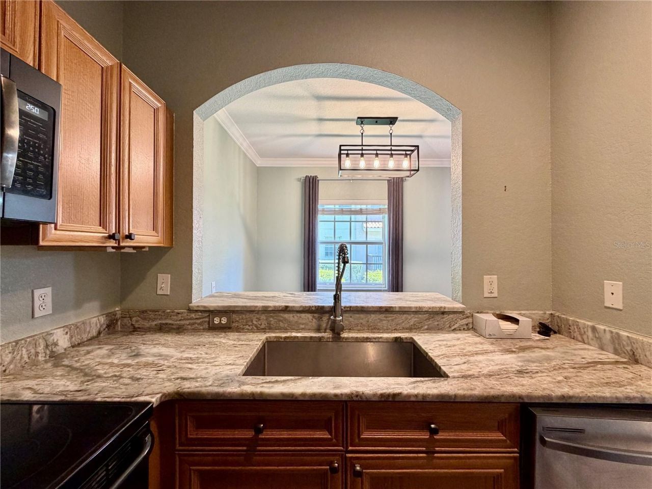 526 101st Avenue N, Saint Petersburg, FL 33702 Photo