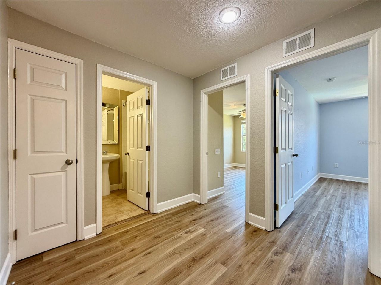 526 101st Avenue N, Saint Petersburg, FL 33702 Photo