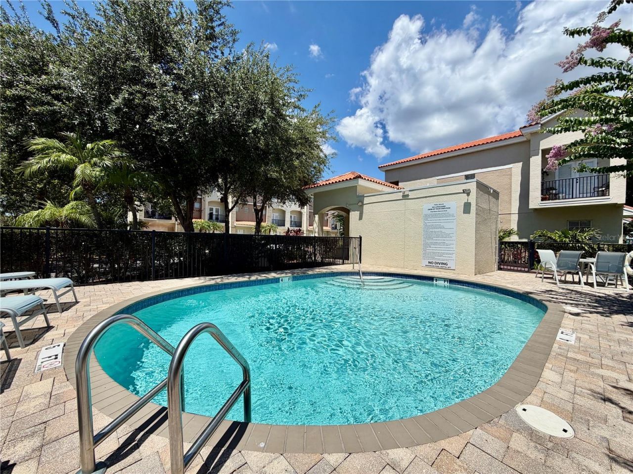 526 101st Avenue N, Saint Petersburg, FL 33702 Photo